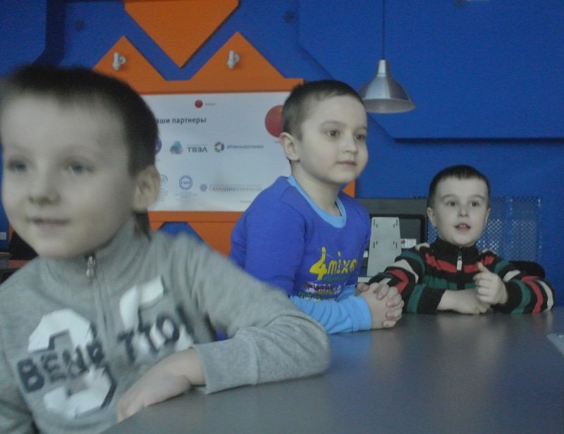 Фото к Сегодня, 16 марта, в Информационном центре по атомной энергии были не совсем обычные гости — воспитанники детского сада № 511 г. Екатеринбурга