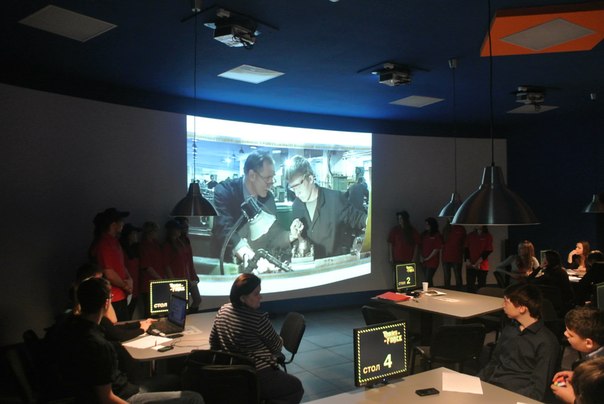 Фото к С 19 марта в Информационном центре по атомной энергии начались занятия Школы лидерских технологий. 