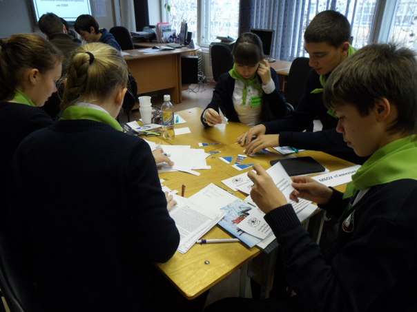 Фото к Будущее Новоуральска и инновационное развитие комбината школьники неразрывно связывают с атомом