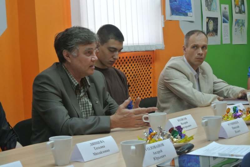 Фото к 9 июля в Информационном центре по атомной энергии состоялась встреча представителей Госкорпорации «Росатом» и выпускников школ Новоуральска и Заречного.