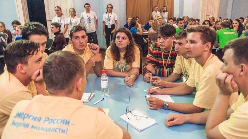 Фото к VI Межрегиональный образовательный форум «Энергия молодости» собрал на Урале более 100 будущих энергетиков из 12 регионов России