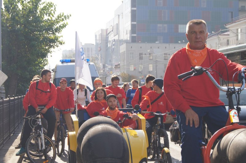 Фото к Радиация в норме:  в Екатеринбурге прошел четвертый «Атомный велопробег»